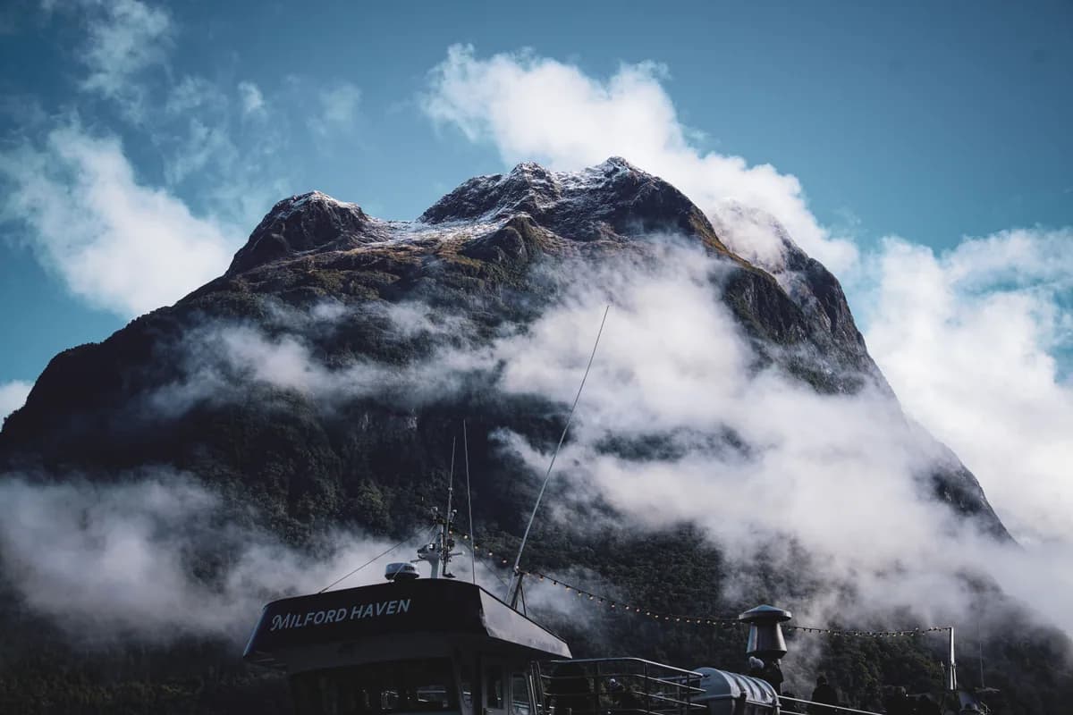 Editorial travel scenery — New Zealand