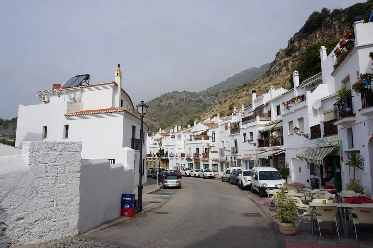 Editorial travel scenery — Spain
