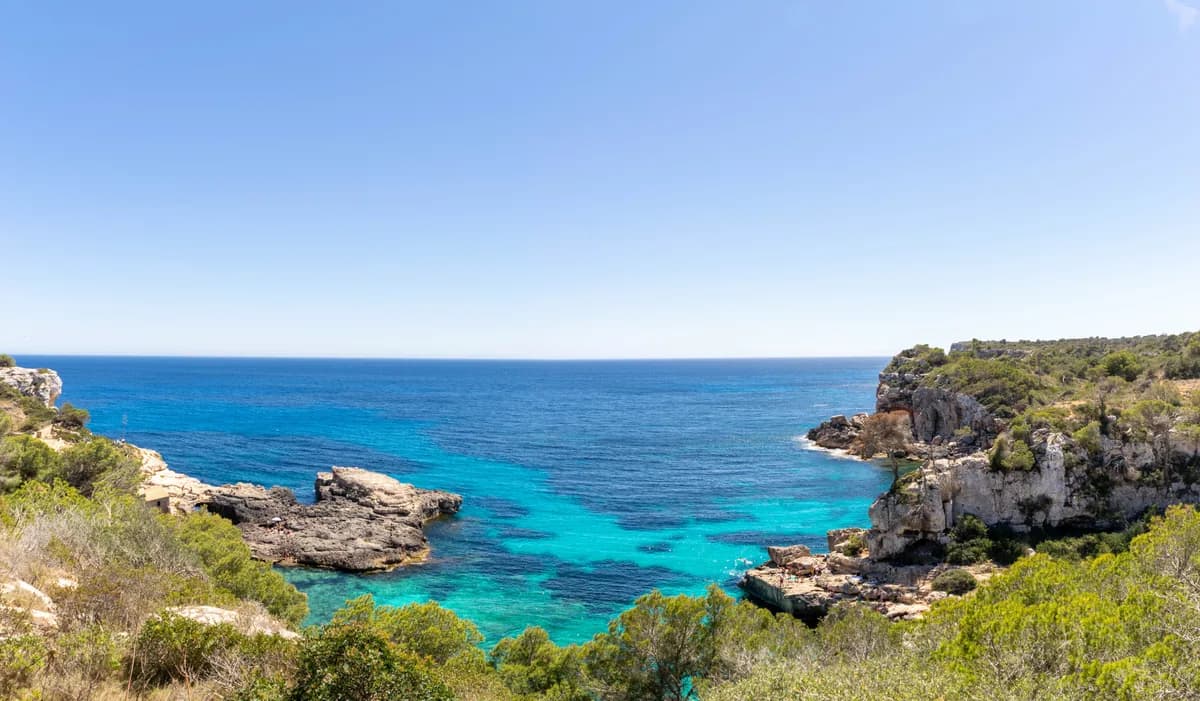Editorial travel scenery — Spain